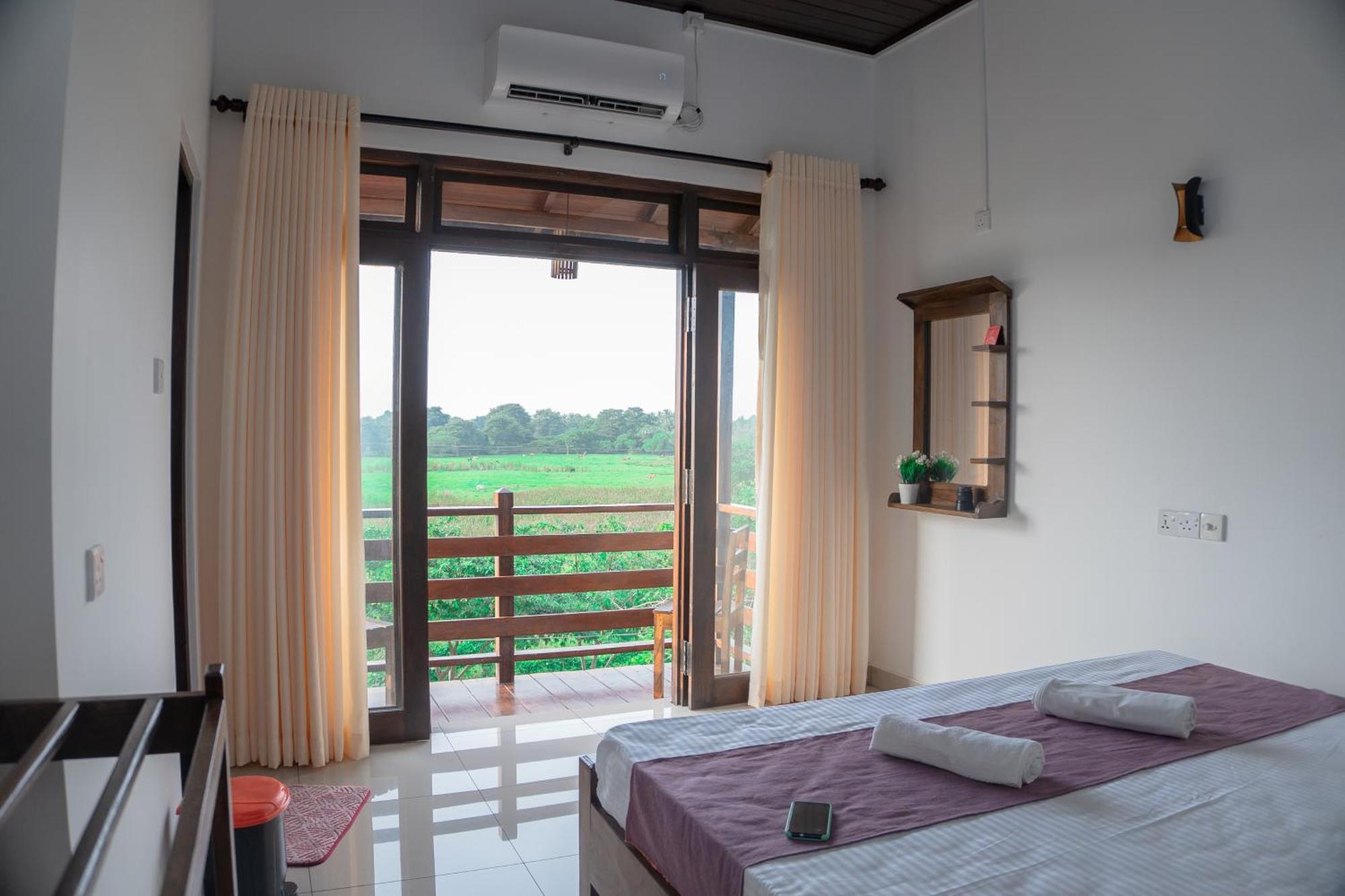 Wilpattu Restaurant & Guest House Pahala Maragahawewa ภายนอก รูปภาพ