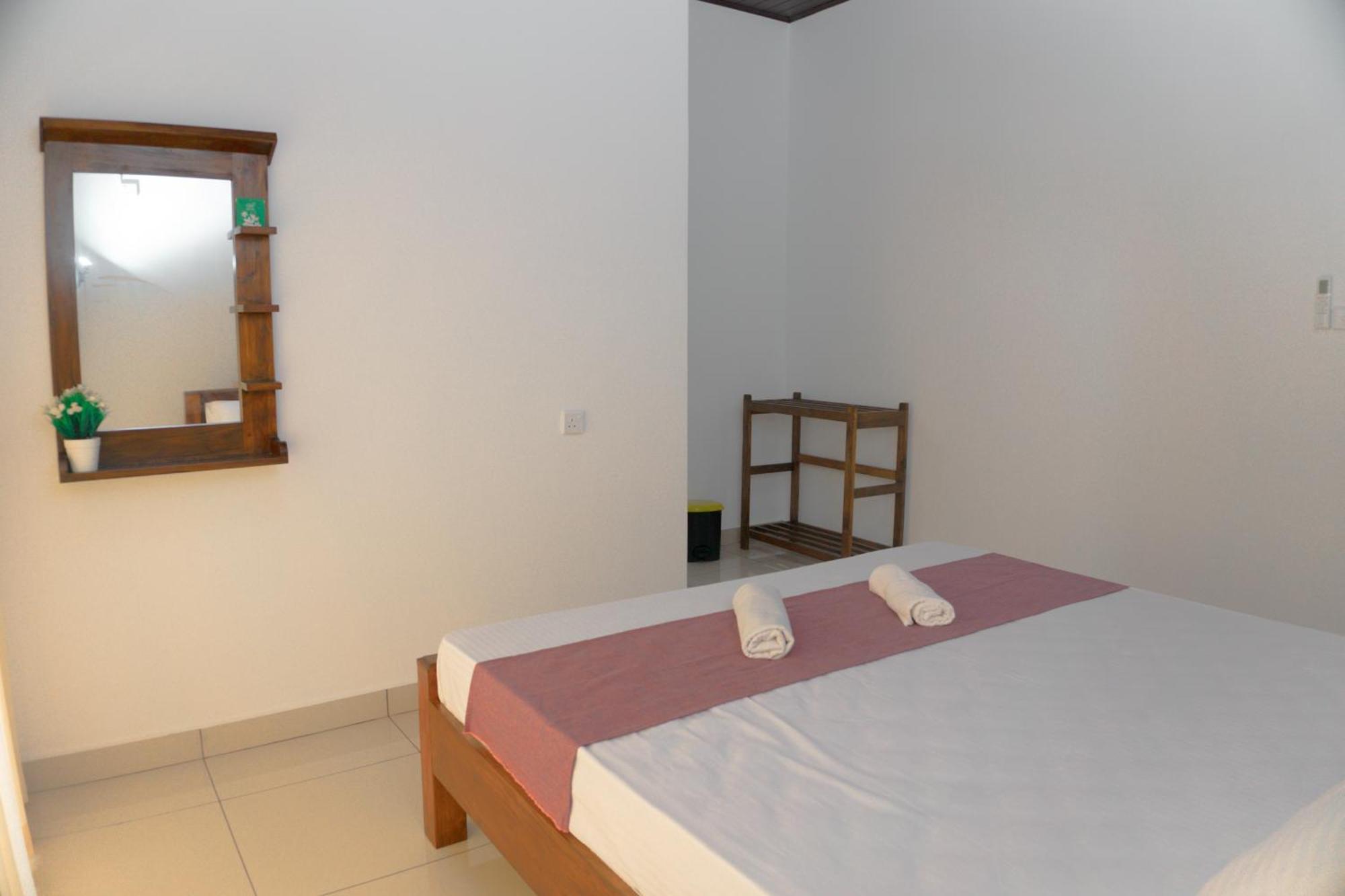 Wilpattu Restaurant & Guest House Pahala Maragahawewa ภายนอก รูปภาพ