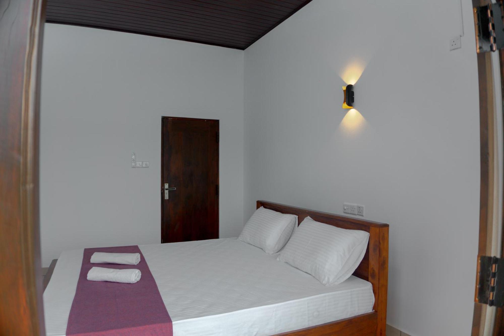 Wilpattu Restaurant & Guest House Pahala Maragahawewa ภายนอก รูปภาพ